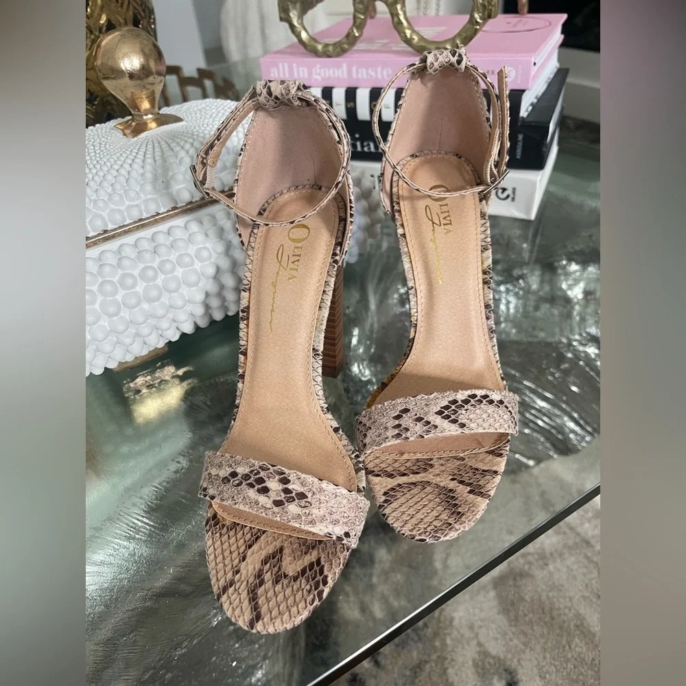 SNAKE PRINT STRAPPY OPEN-TOE BLOCK HEEL SANDALS/SHOES SIZE 6